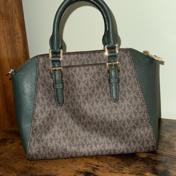 Michael Kors Bag - Picture 3 of 9